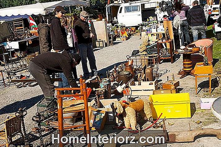 Το 31W Treasure Hunt / Yard Sale πραγματοποιείται κάθε χρόνο το δεύτερο Σαββατοκύριακο τον Σεπτέμβριο