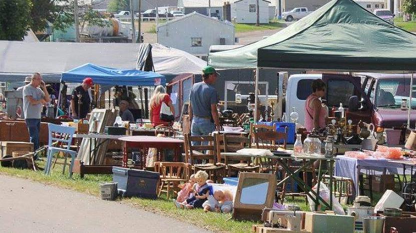 Η Scott Antique Markets πραγματοποιεί μηνιαίες παραστάσεις αντίκες στο Columbus του Οχάιο